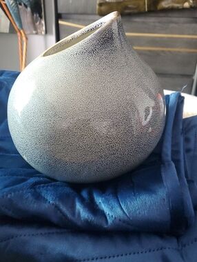 Speckled Ceramic Bud Vase in Gray and White
